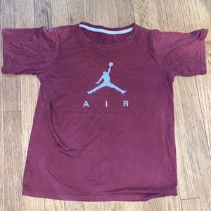 Air jordan kids large shirt. Worn a couple of times.